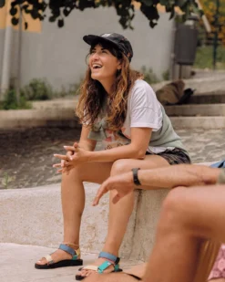 Aventura 5 Panel Cap