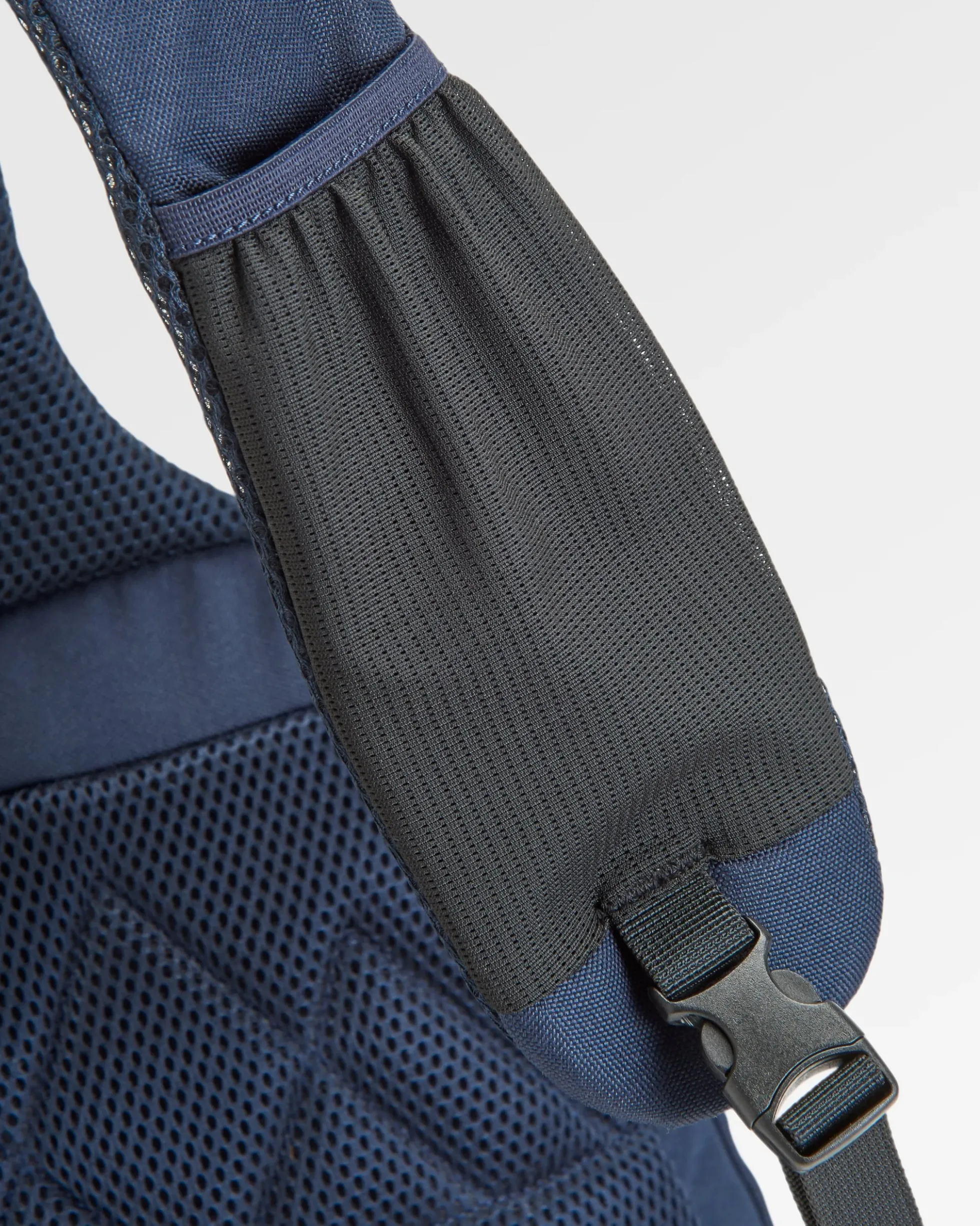 Boondocker Sling 8L