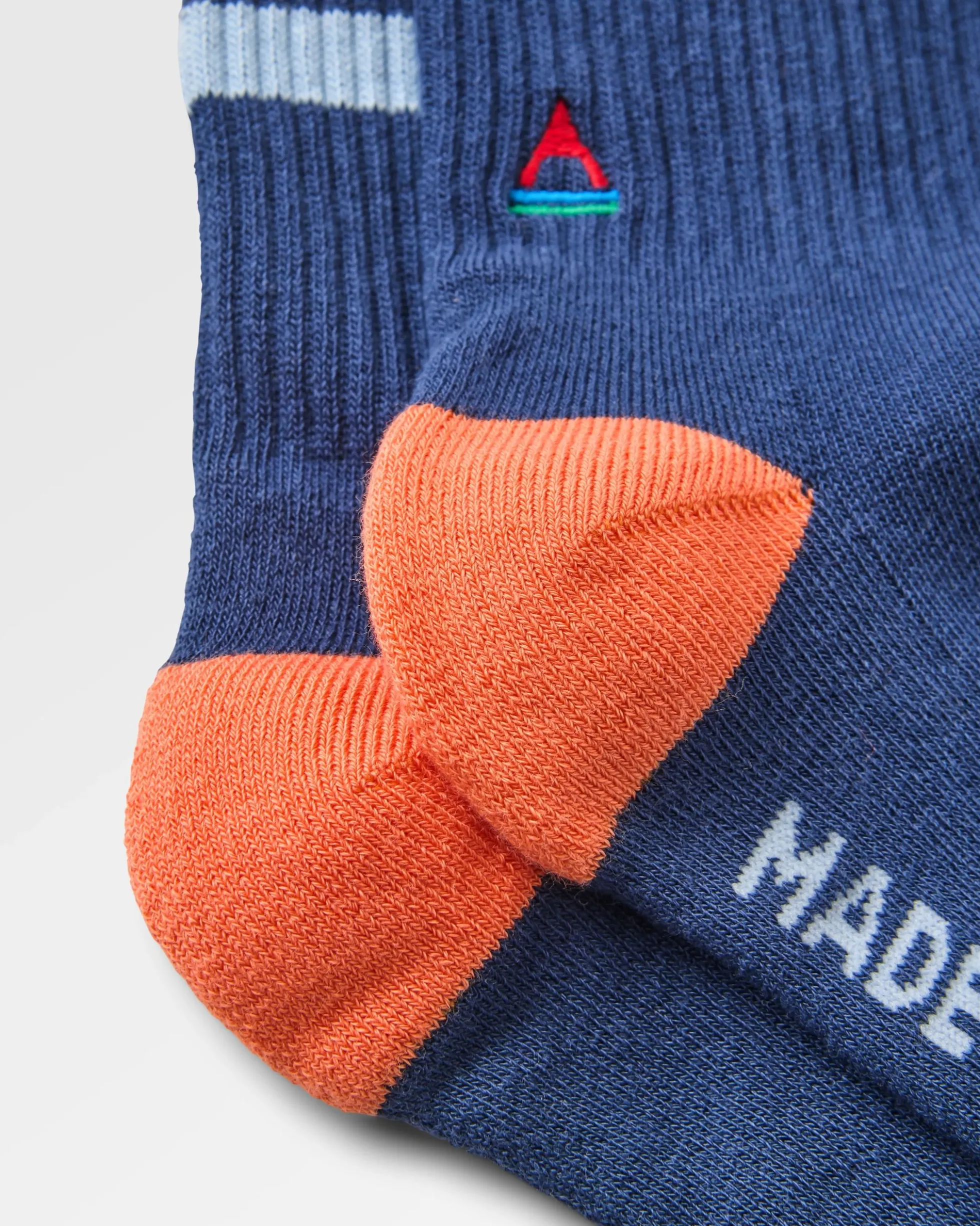Classic Midweight Crew Socks