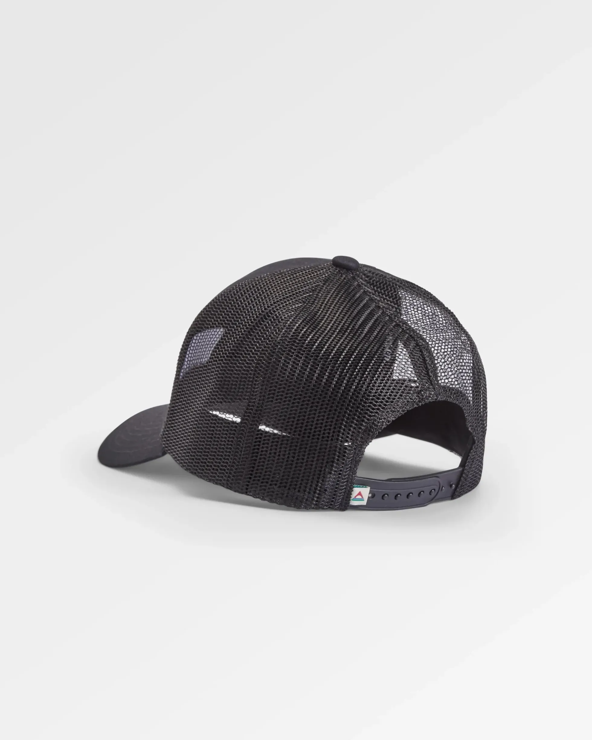 Elements Core Trucker