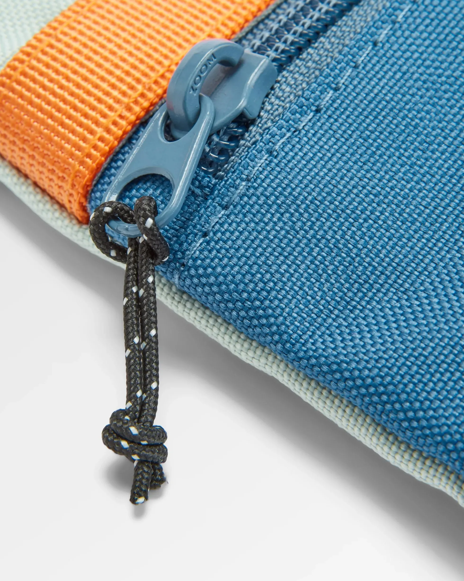 Essentials Pouch