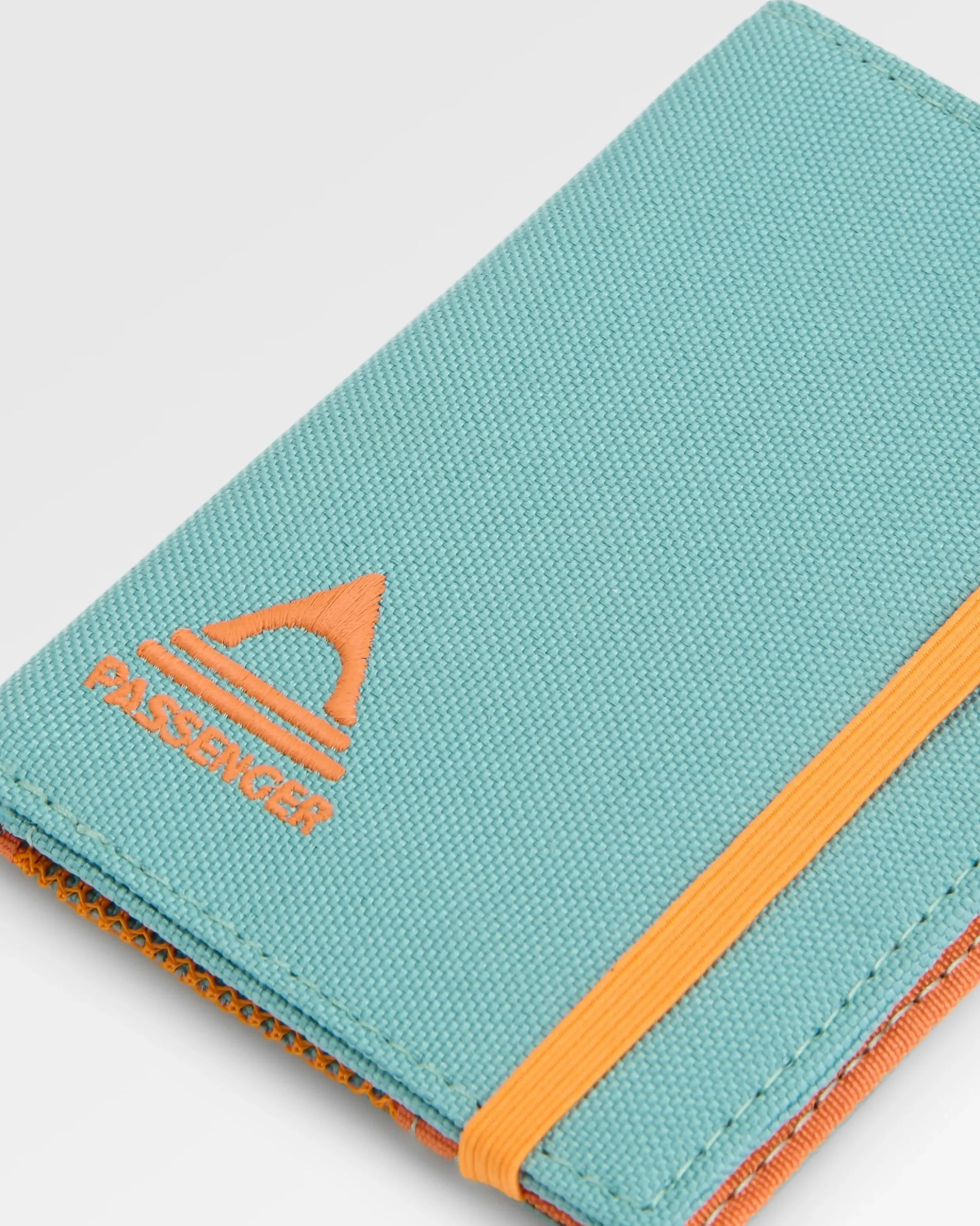 Essentials Wallet