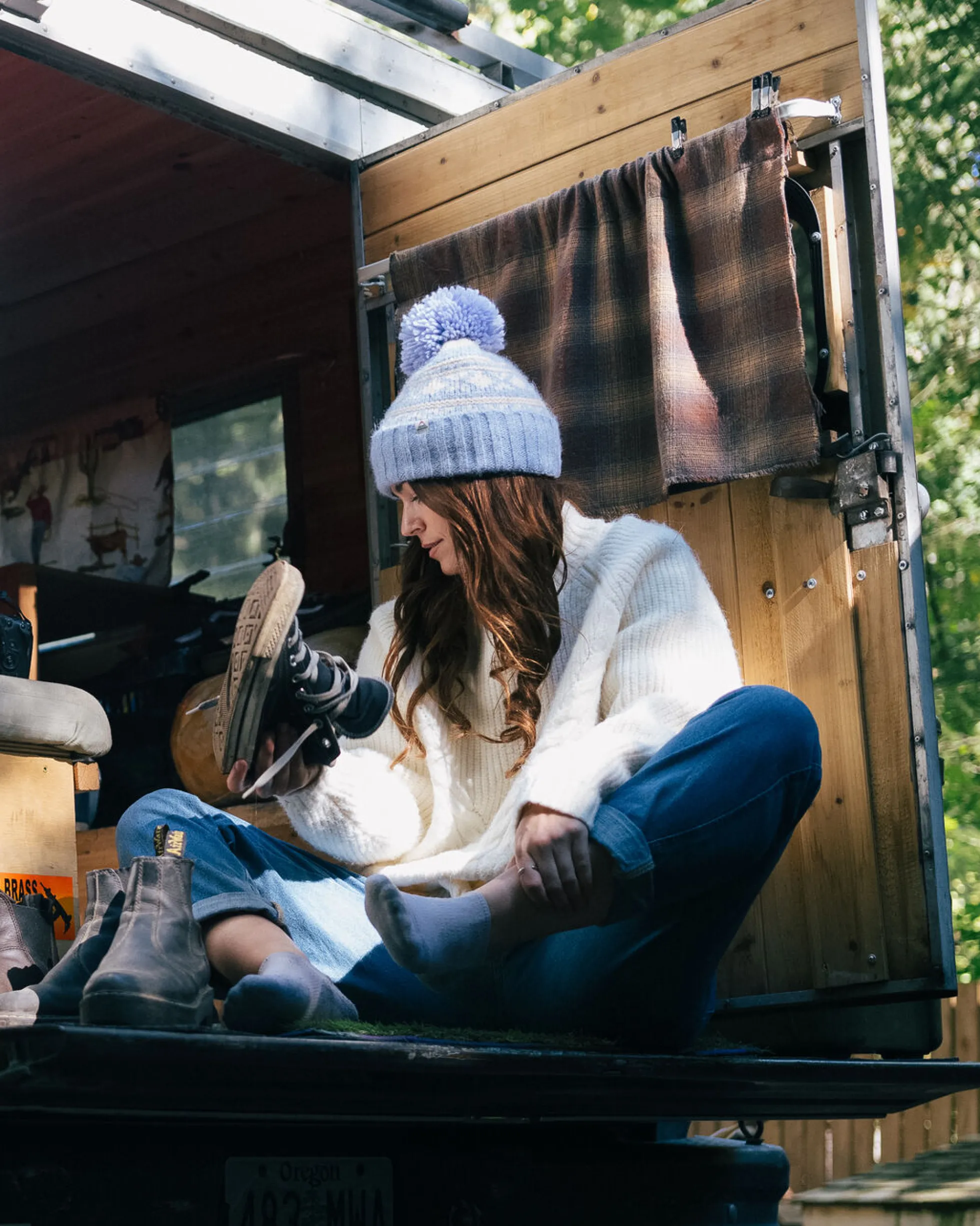 Lodge Bobble Hat