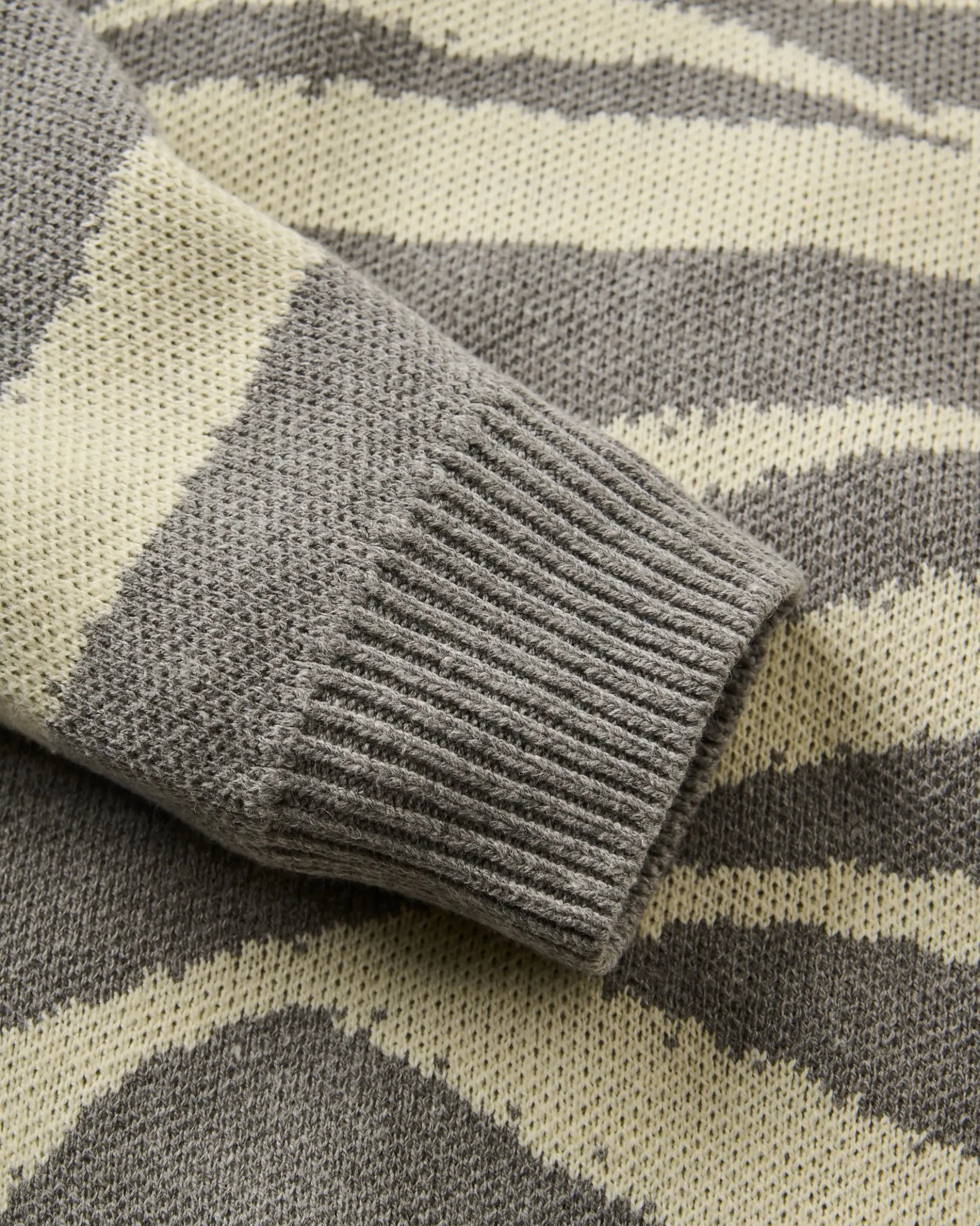 Men's Panorama Lightweight Knitted Jumper