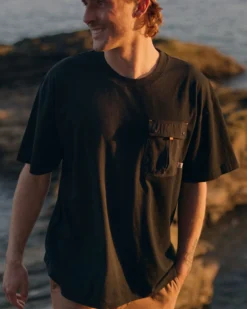 Men's Travel Pocket Relaxed Fit T-Shirt