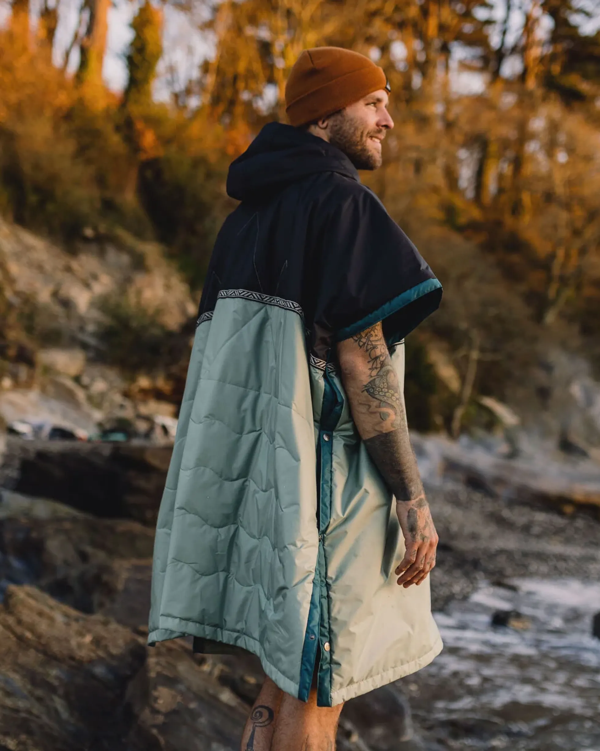 Outback Pull Over Changing Robe