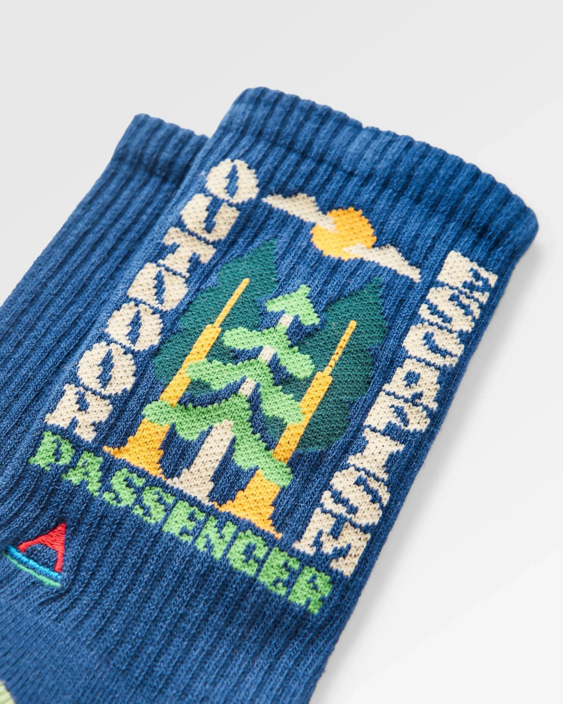 Outdoor Escapism Socks