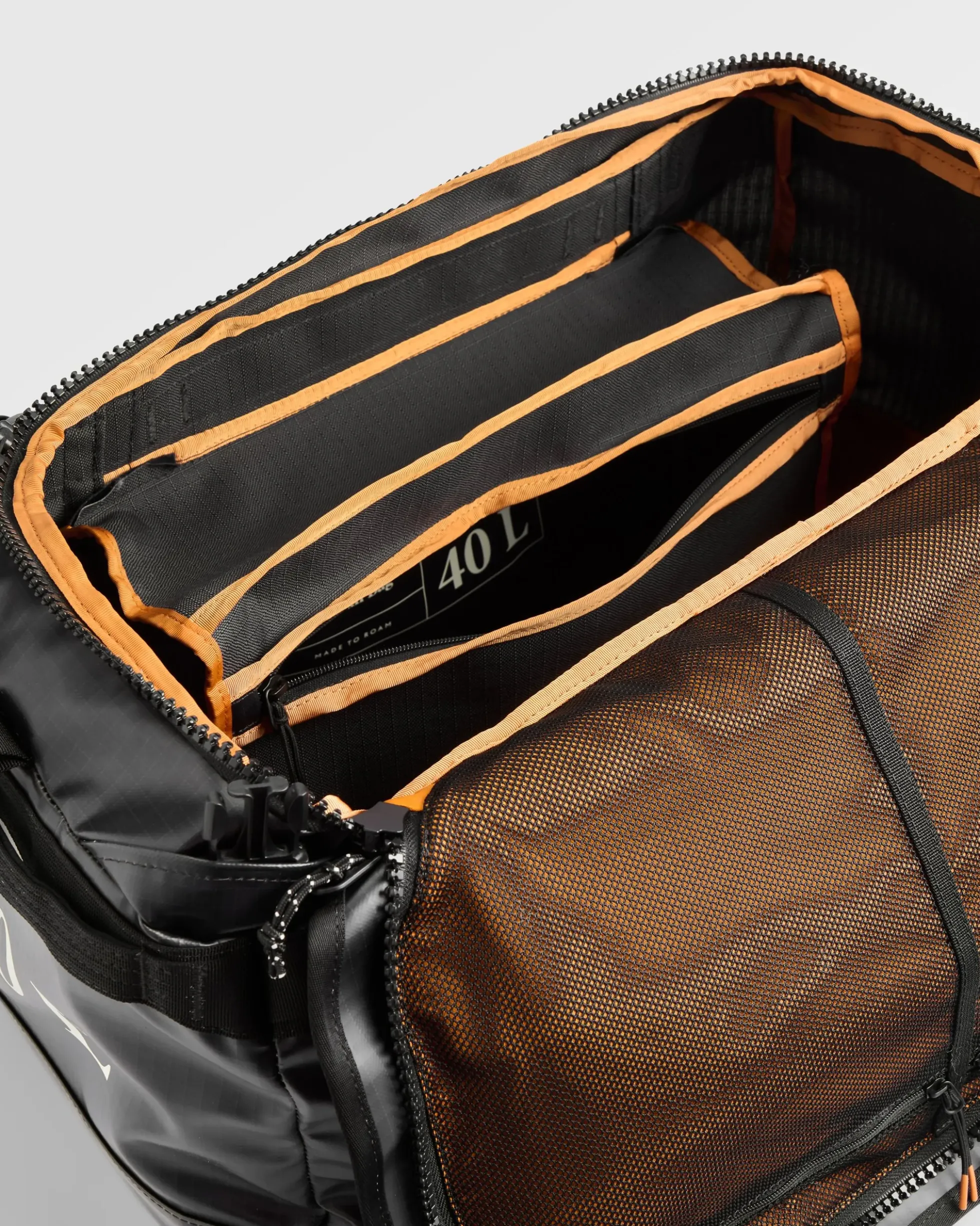 Roamer 40L Duffel Bag