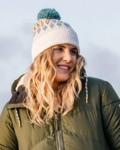 Snowdrop Bobble Hat