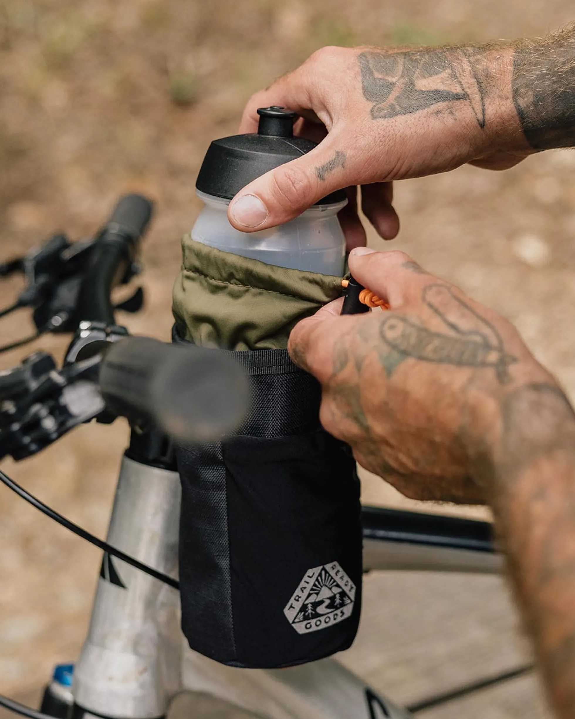 Steer Hybrid Bottle Bike Bag
