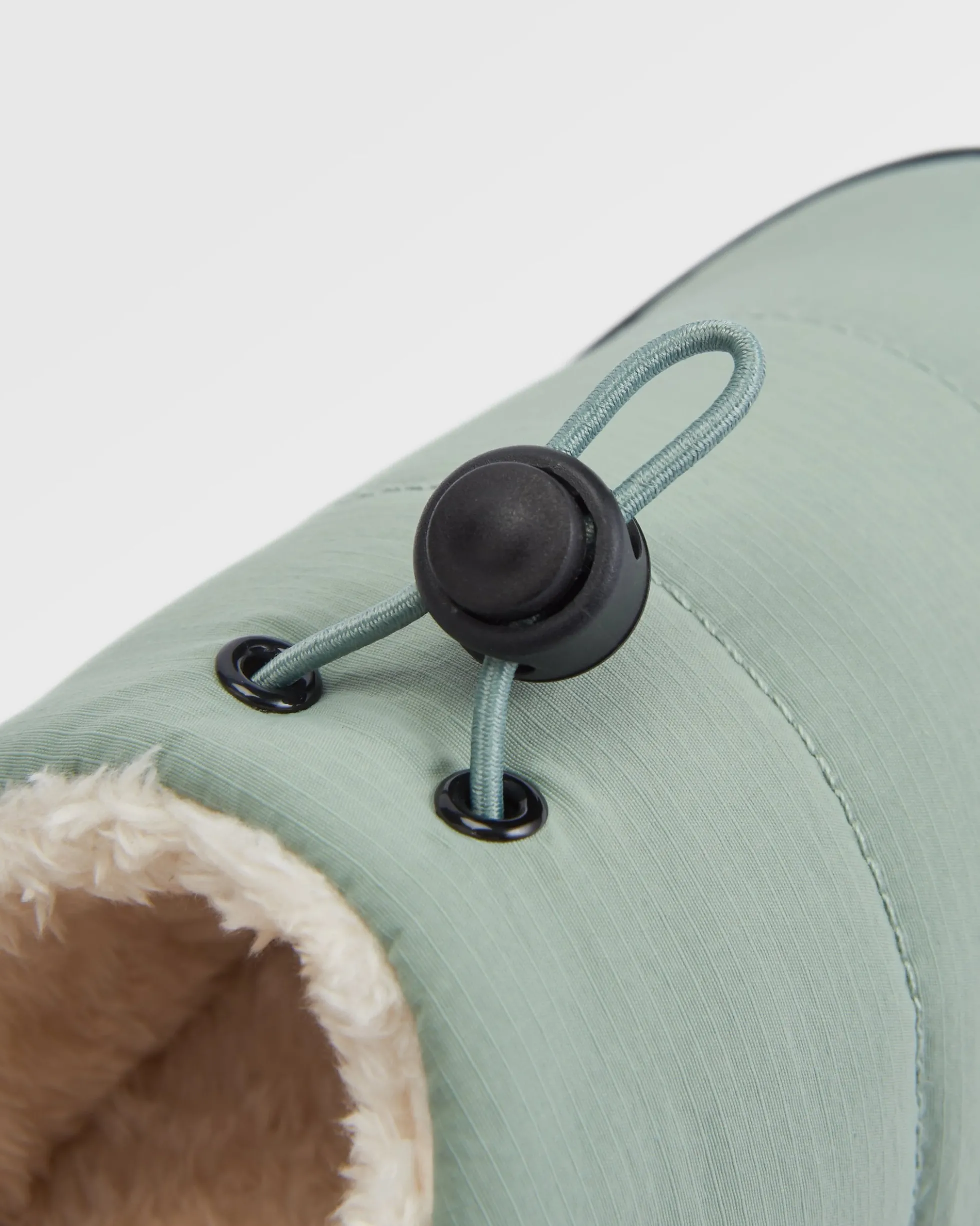 Step Out Women's Fleece Lined Slipper