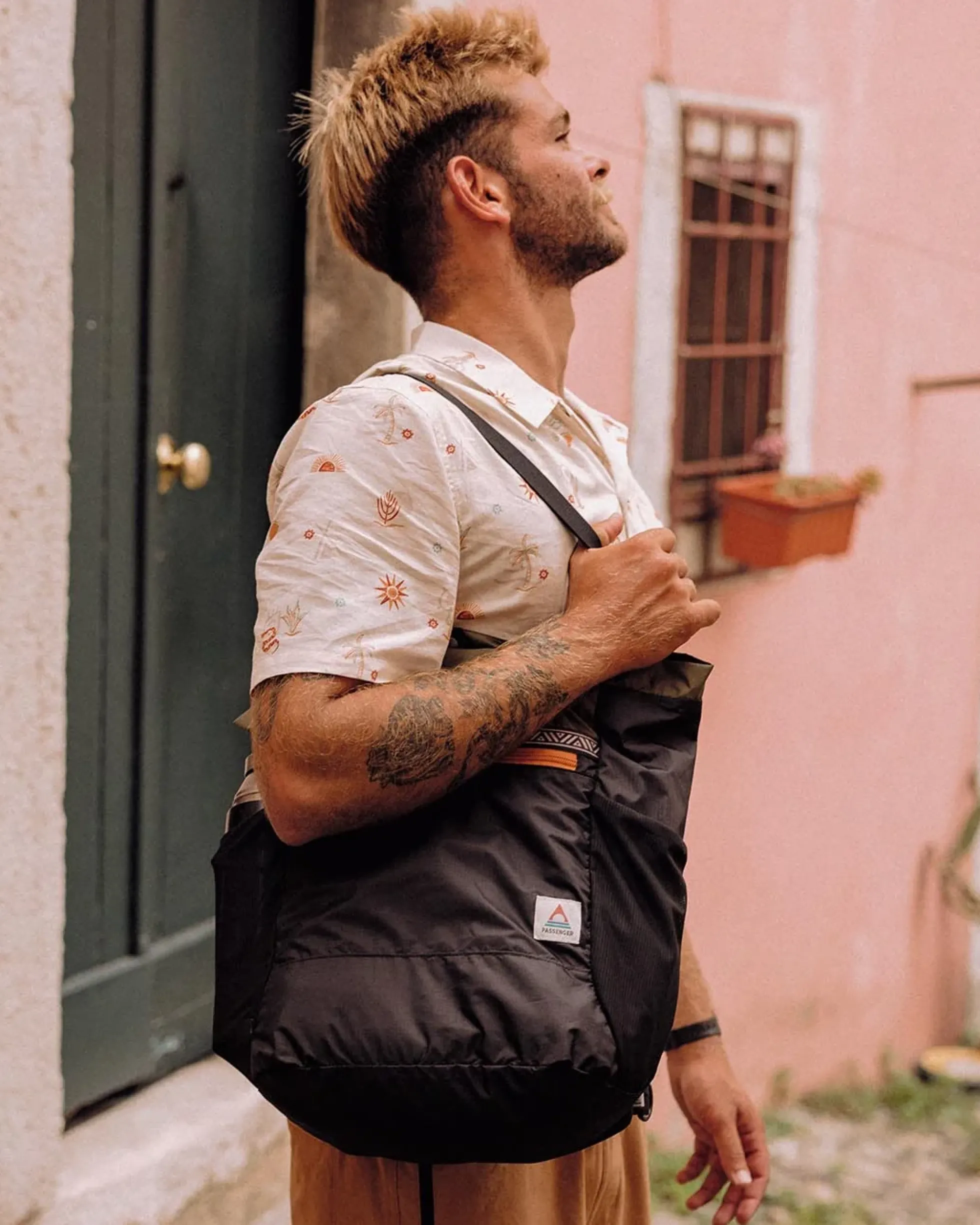 Stow Tote 22L Backpack