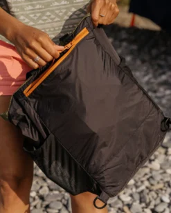 Stow Tote 22L Backpack