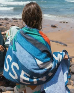 Tideline Organic Cotton Beach Towel