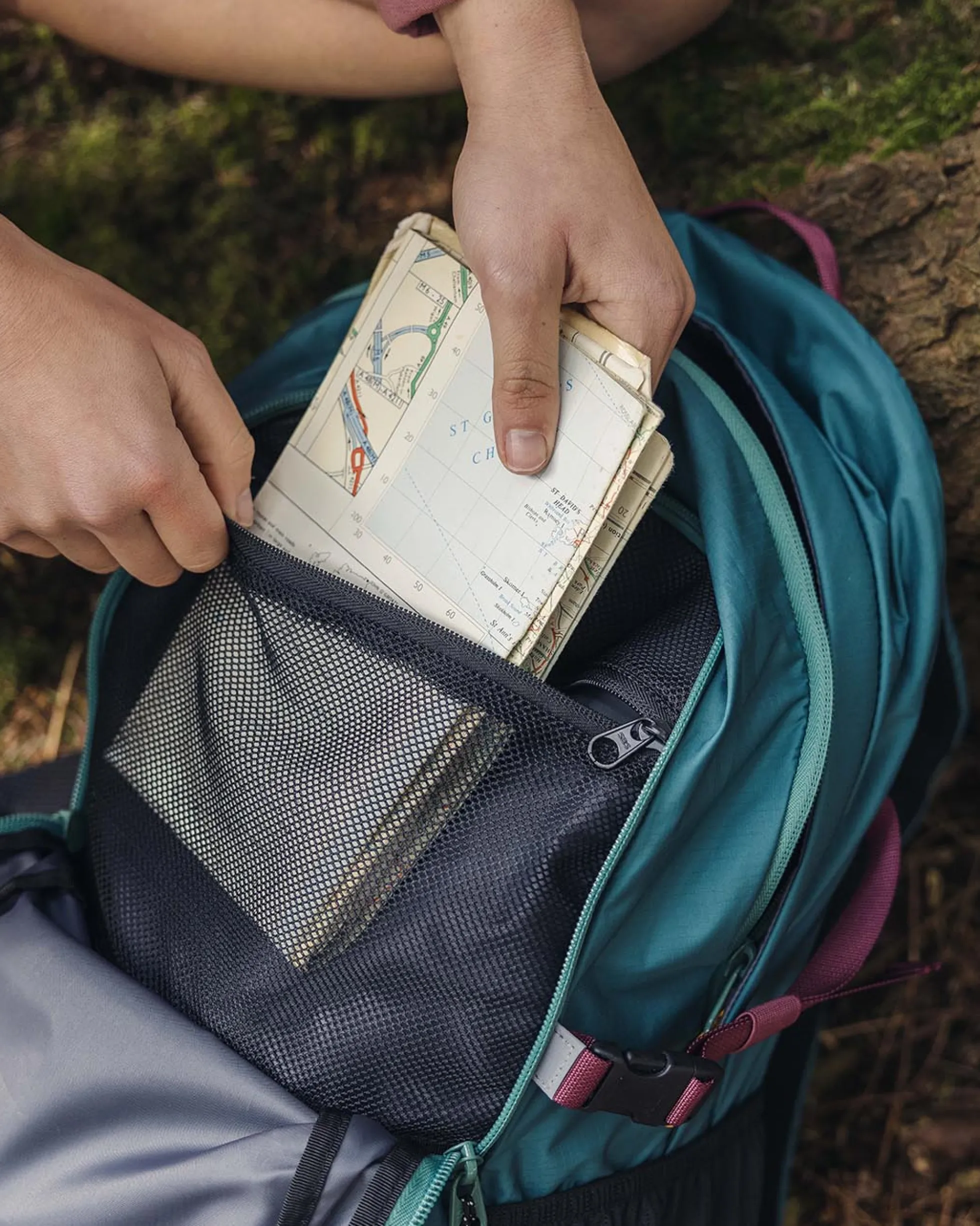 Track 20L Backpack