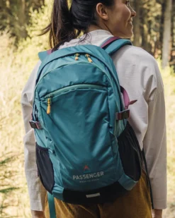 Track 20L Backpack