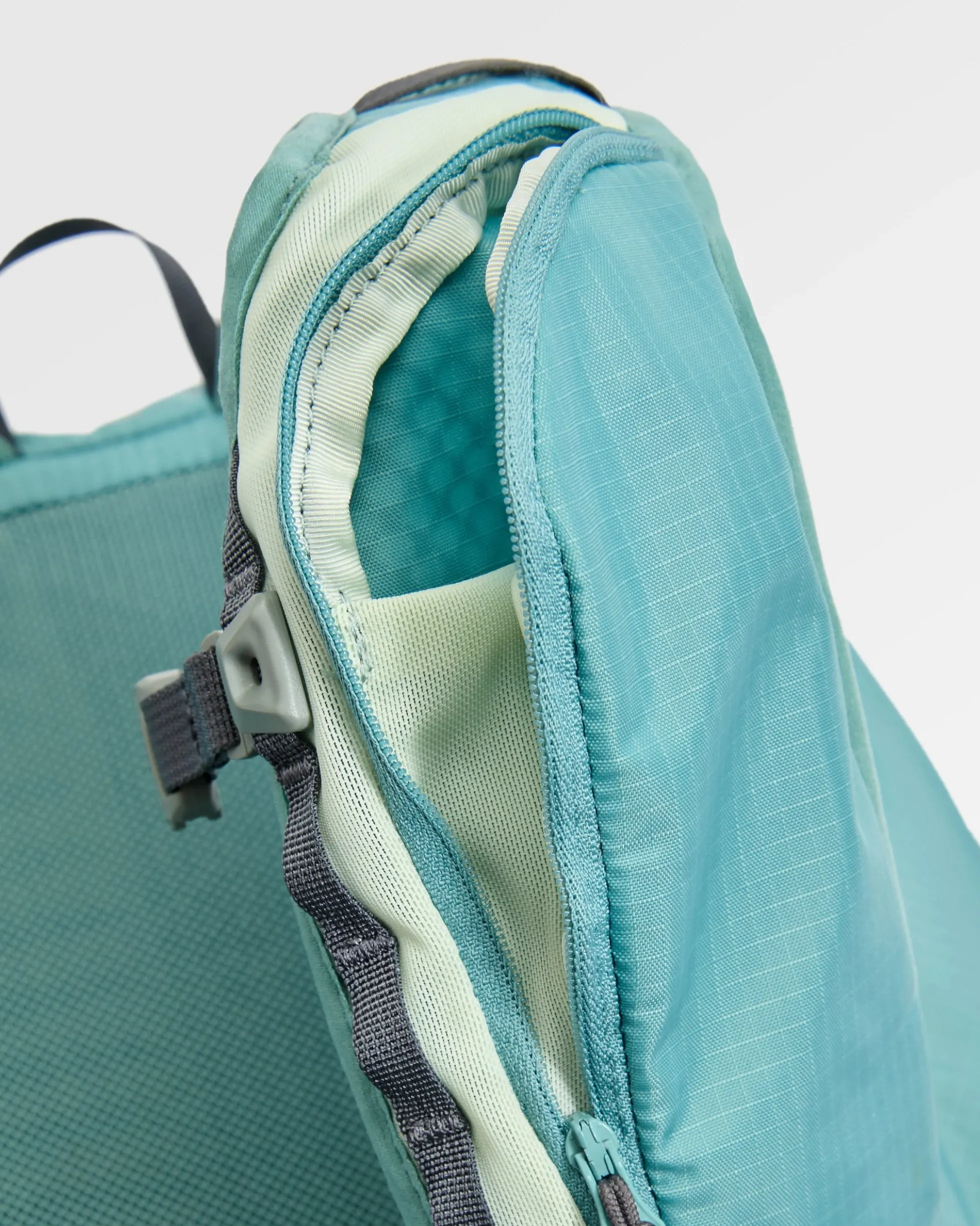 Trail 15L Hydration Pack