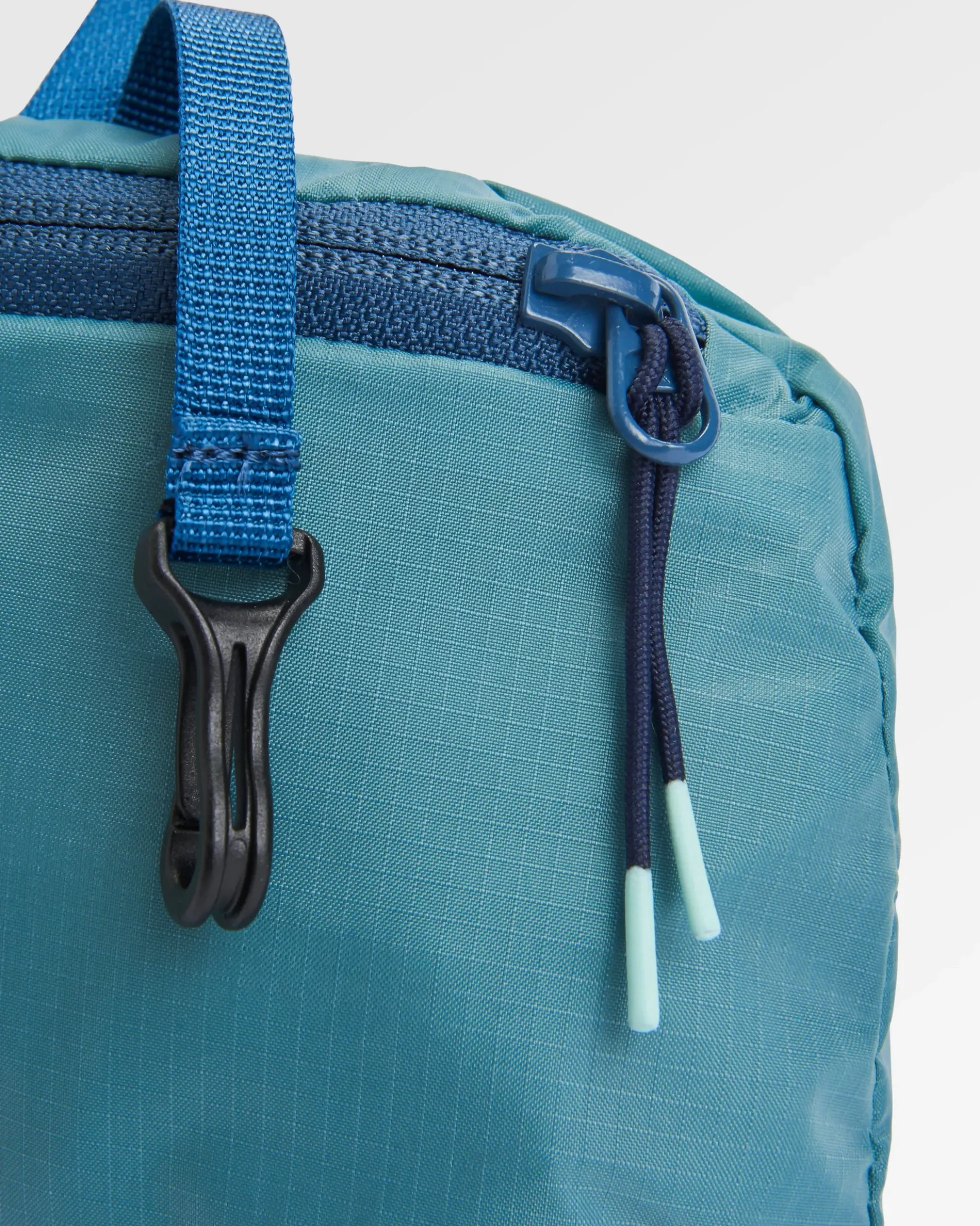 Trail Light 40L Duffel Bag