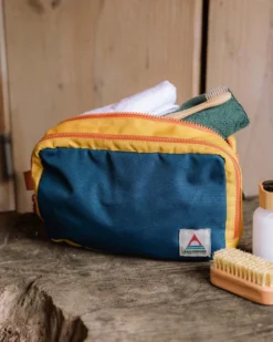 Travel Wash Kit