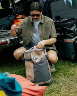 Vantage 30L Backpack