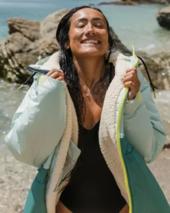 Waves Sherpa Lined Changing Robe