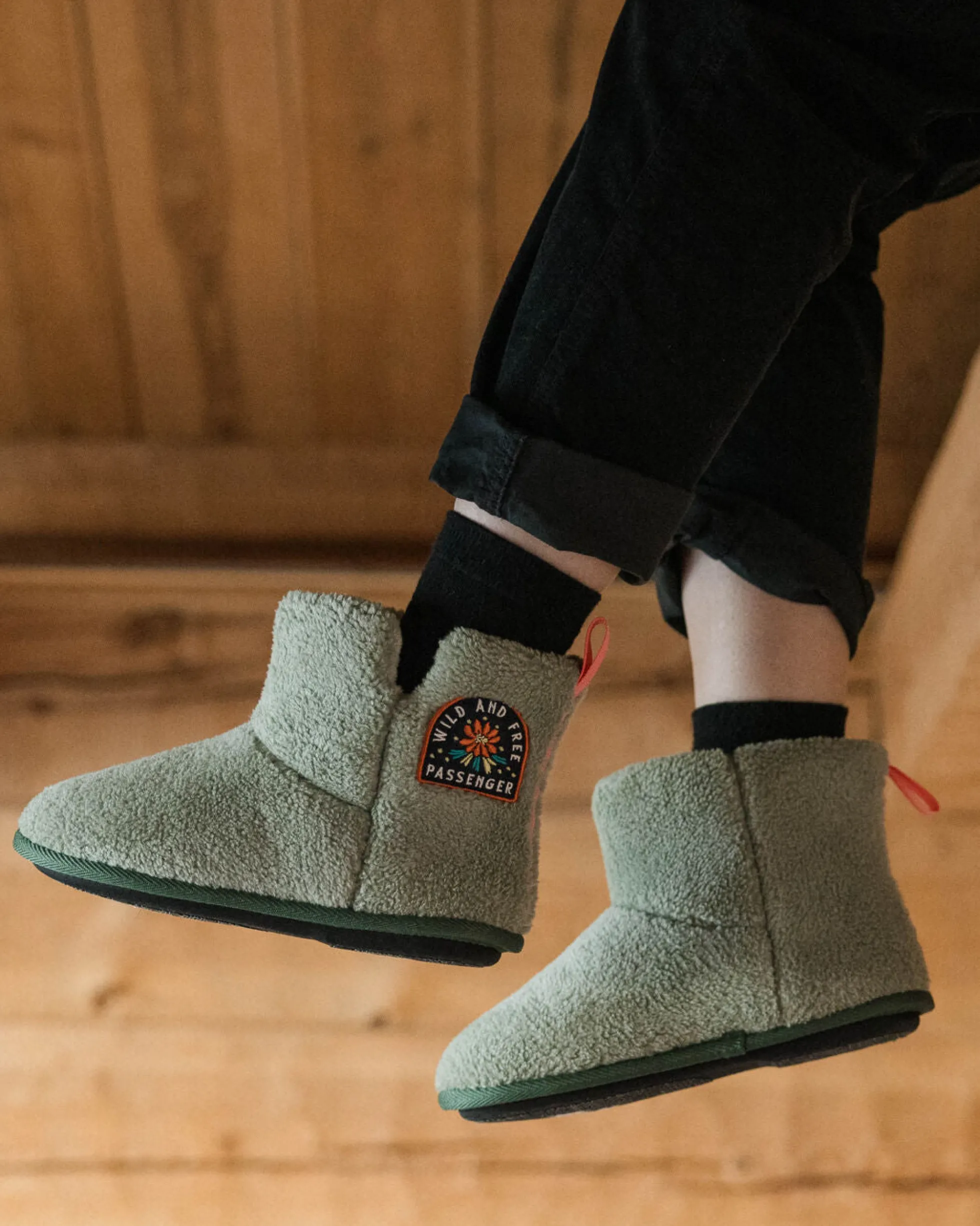 Women's Hideaway Hut Slipper