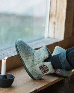 Women's Hideaway Hut Slipper