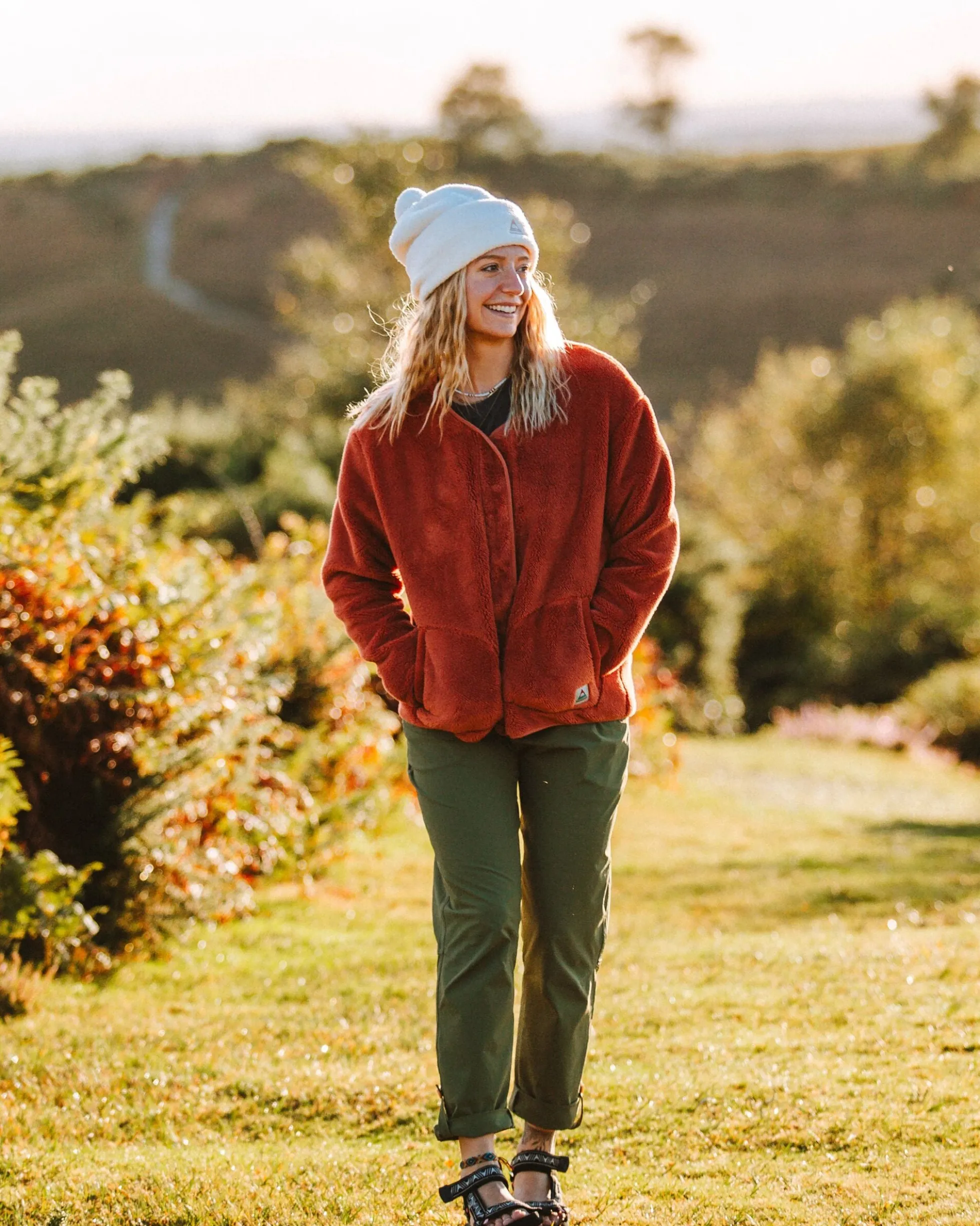 Women's Iris Collarless Fleece