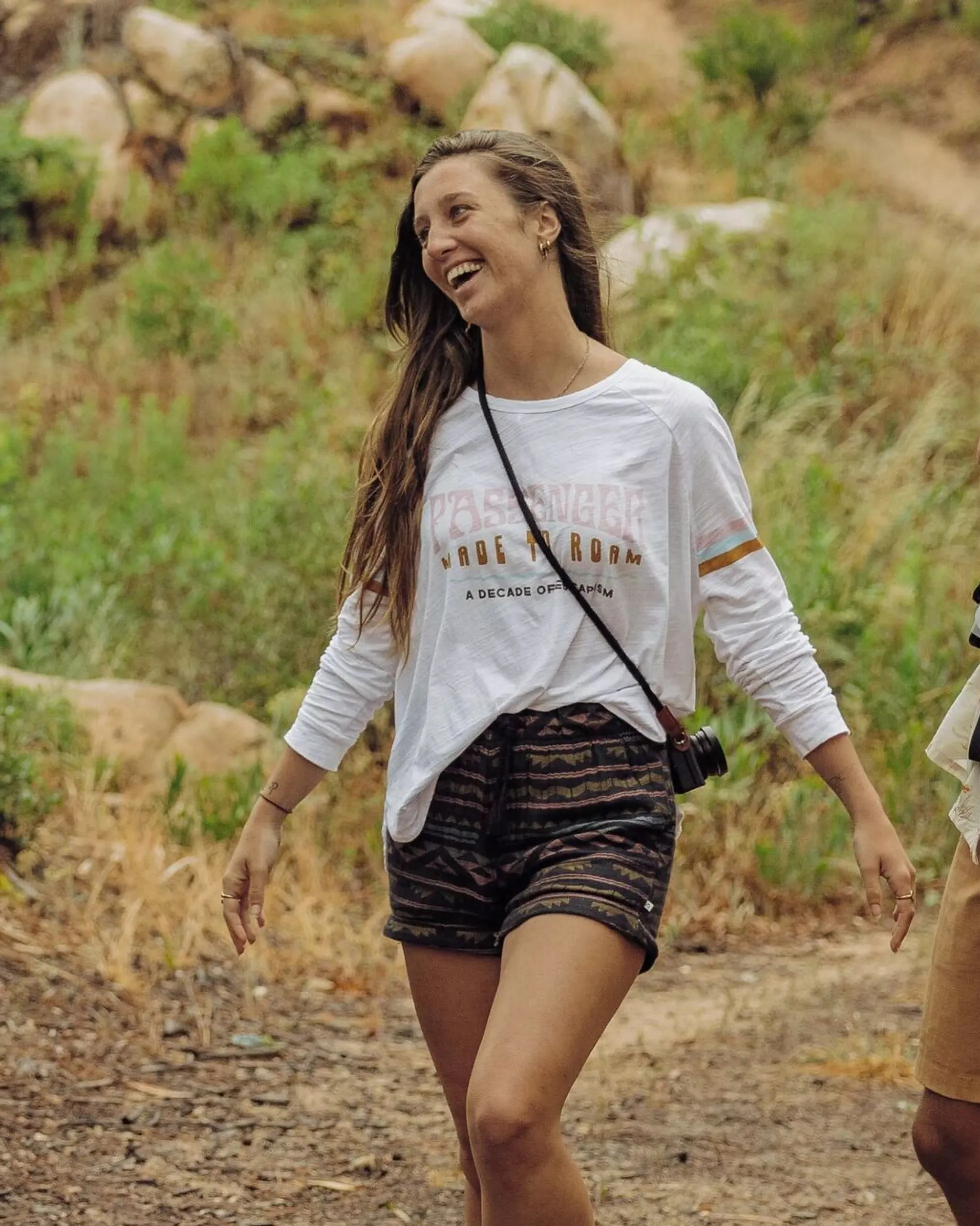 Women's La Sarena Oversized LS T-Shirt