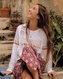 Women's La Sarena Oversized LS T-Shirt
