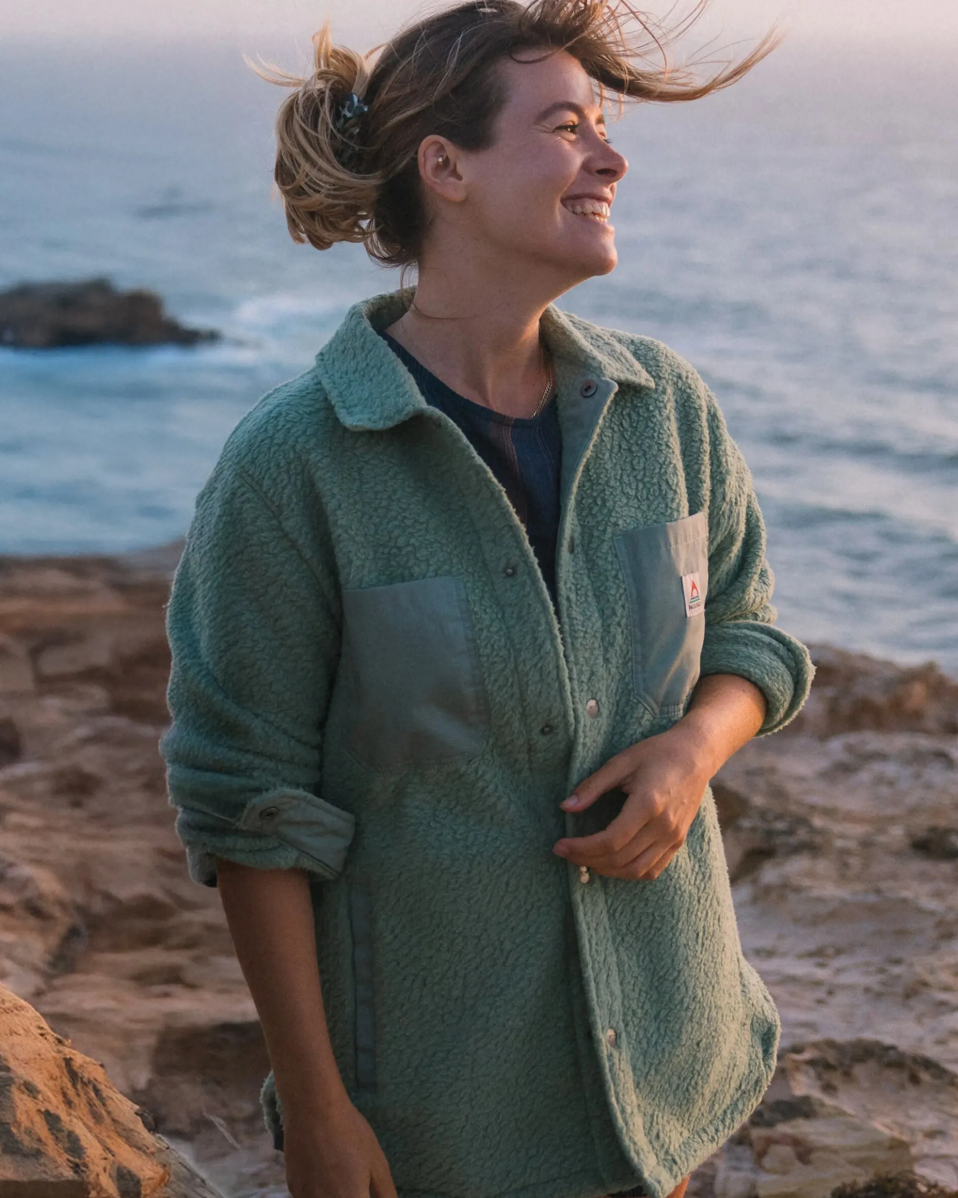 Women's Rappel Sherpa Oversized Shirt