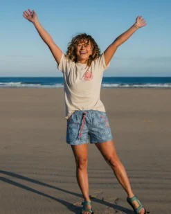 Women's Rediscover T-Shirt