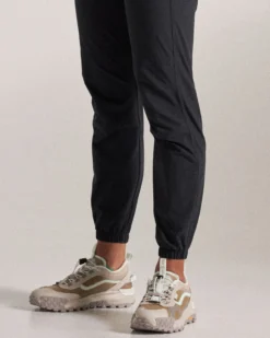 Women's Sandstone Active Trail Jogger