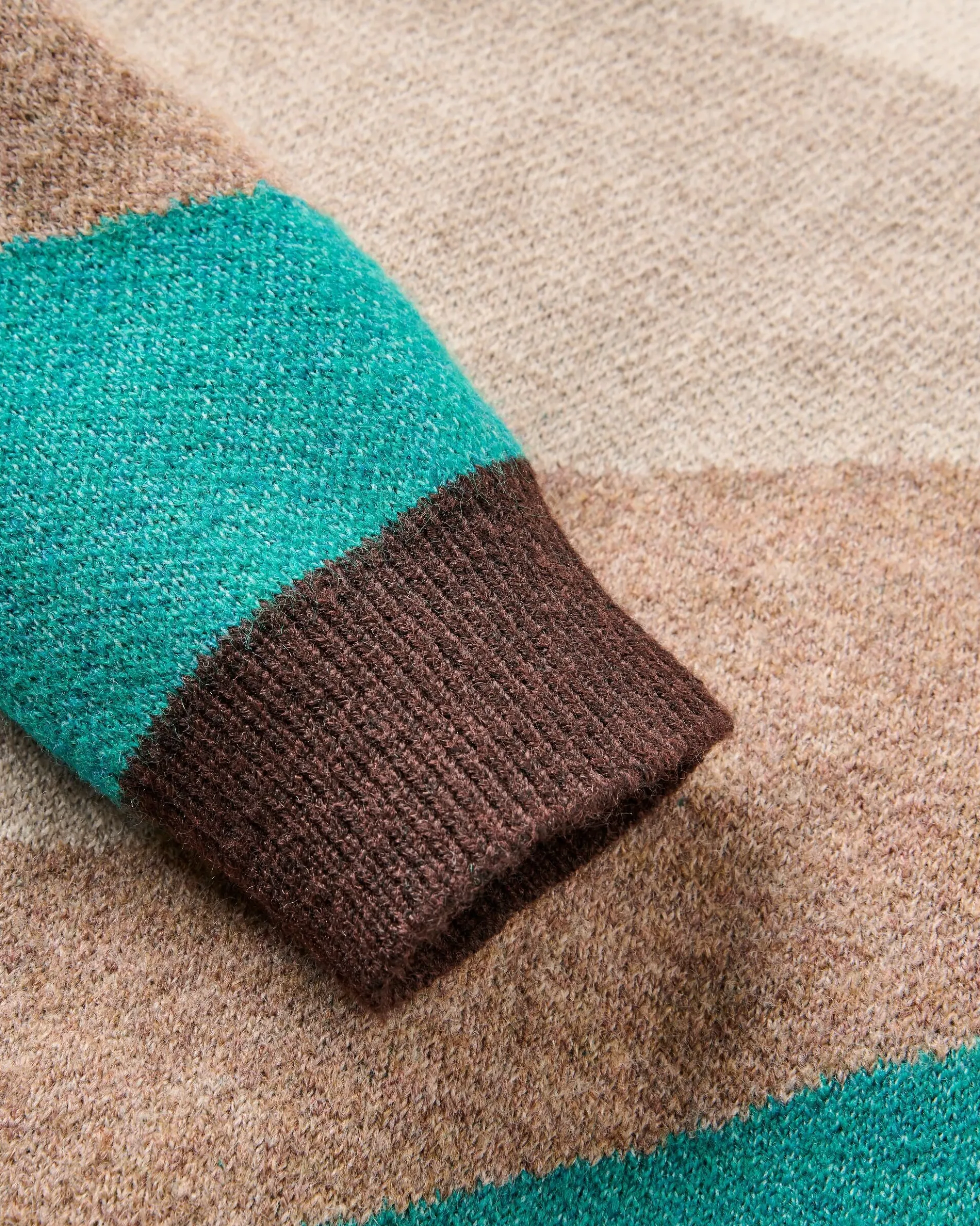 Women's Scenic Knitted Jumper