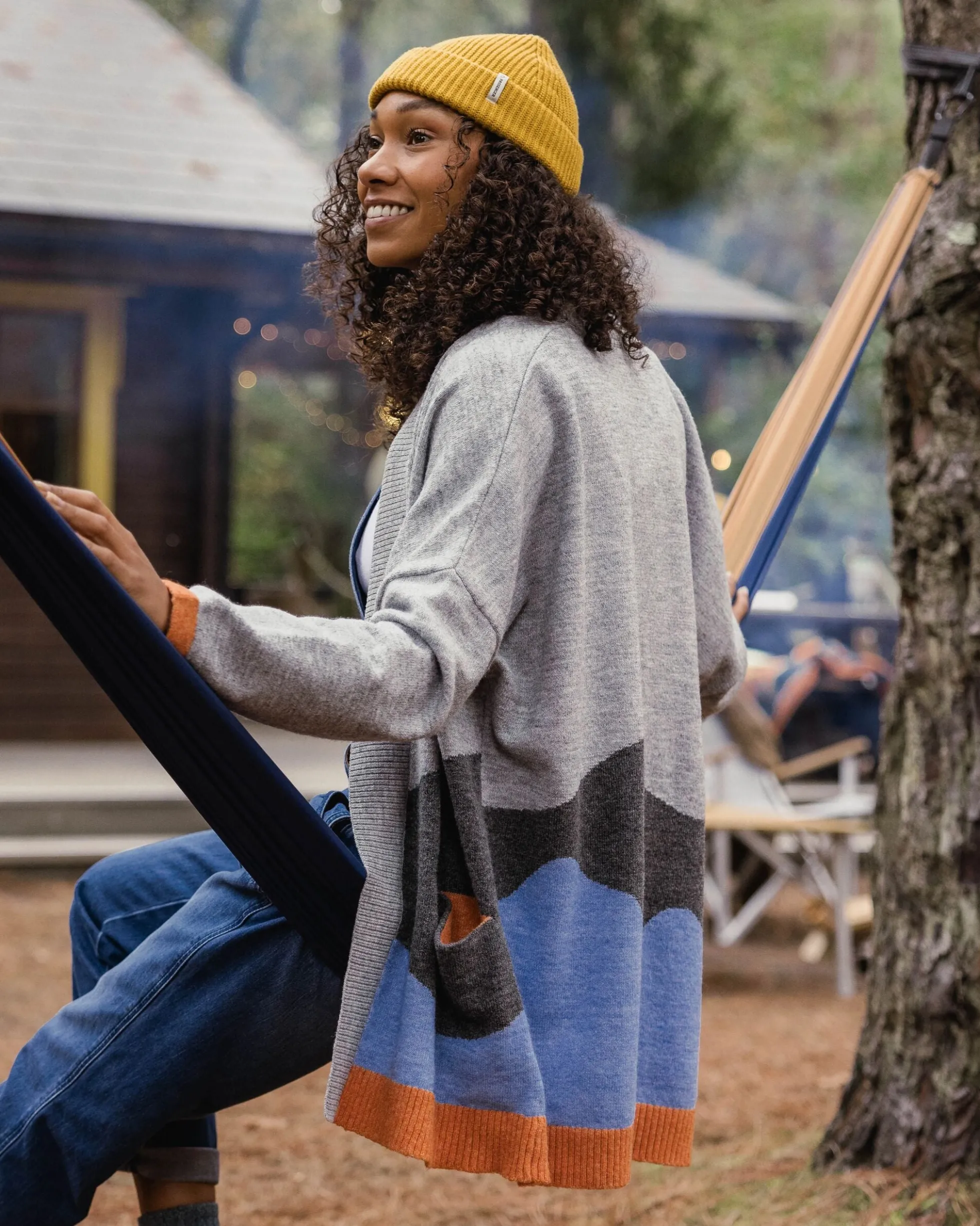 Women's Scenic 'Light' Long Knitted Cardigan