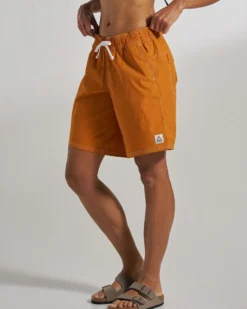 Women's Searcher Longer Line 10