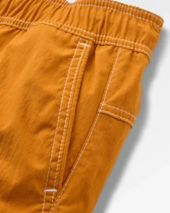 Women's Searcher Longer Line 10